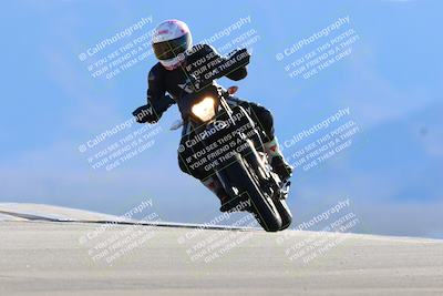 media/Jan-08-2022-SoCal Trackdays (Sat) [[1ec2777125]]/Turn 9 (125pm)/